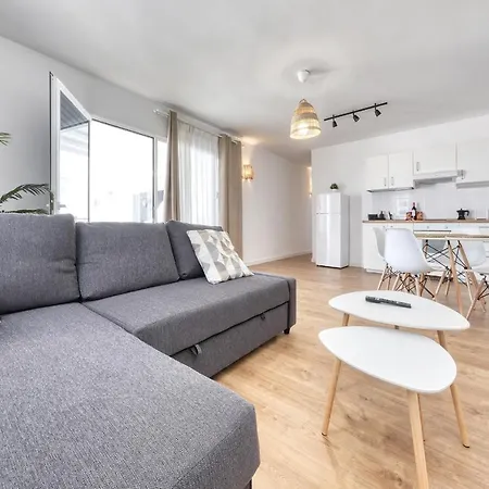 Sea Of Lava- Sea View Nyaraló *