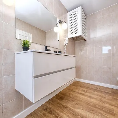 Feriehus Sea Of Lava- Sea View Puerto del Carmen (Lanzarote)